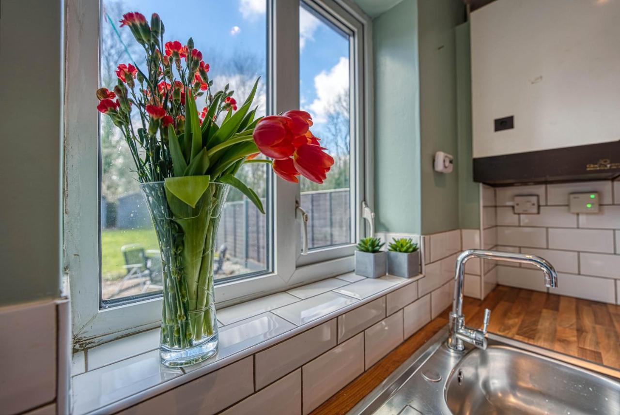 Capri 13 Sa - Contemporary 2 Bedroom House In Loughborough With Free Parking, Close To Loughborough University & M1 Motorway Esterno foto